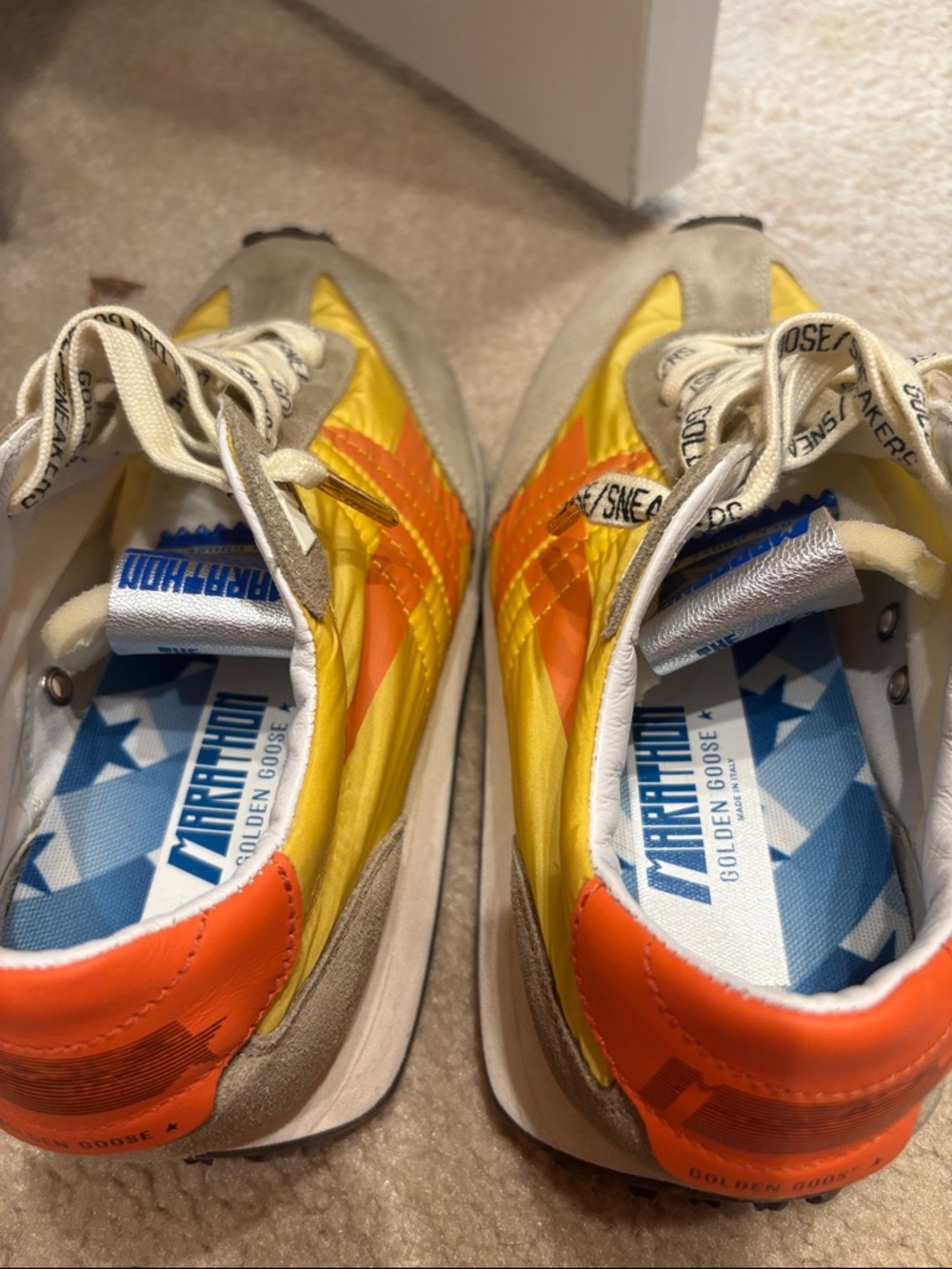 GOLDEN GOOSE STAR PRINTED TRAINERS- size 39 - Picture 6 of 7